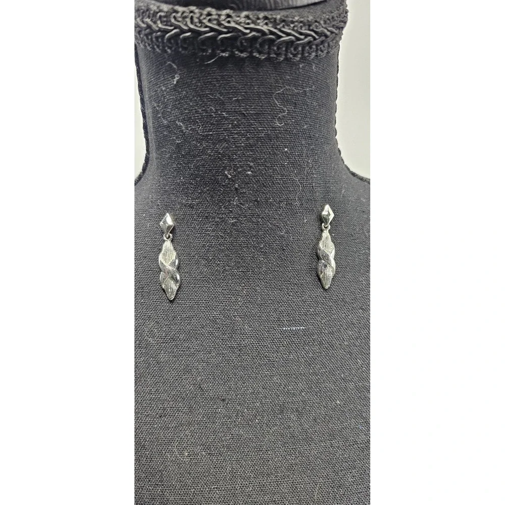 Vintage‎ Silver Tone Twisted Leaf Drop Earrings Dangle Retro Minimalist Chic
